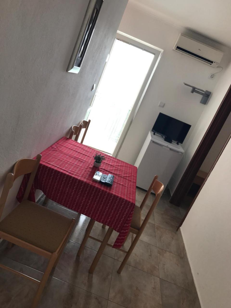 Apartments Pavicevic Tivat Buitenkant foto